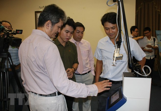 Doanh nghiệp Việt chế tạo thiết bị phẫu thuật ứng dụng công nghệ cao