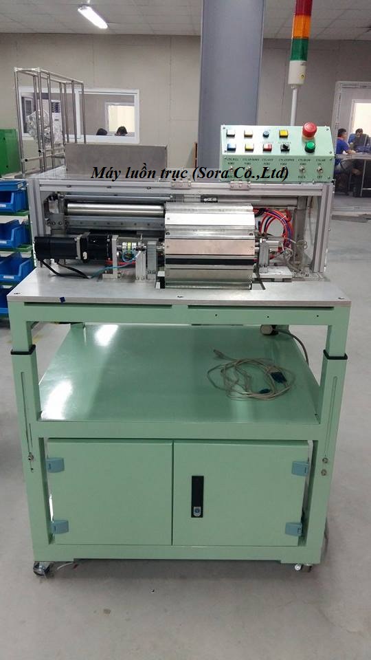 Máy luồn trục cao su
