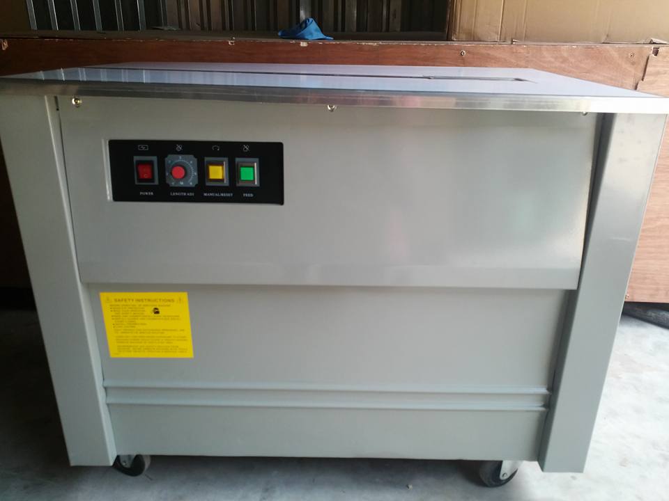 Máy buộc dây đai  model EX 102