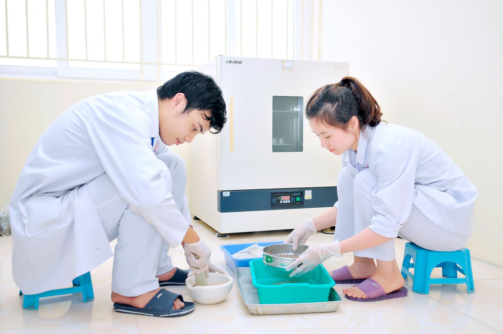 DỊCH VỤ PHÂN TÍCH  MẪU THỨC ĂN CHĂN NUÔI