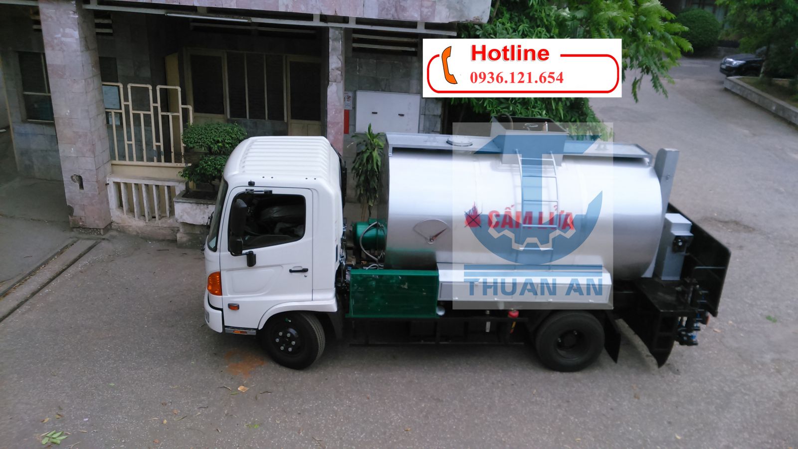 Xe tưới nhựa đường 3m3