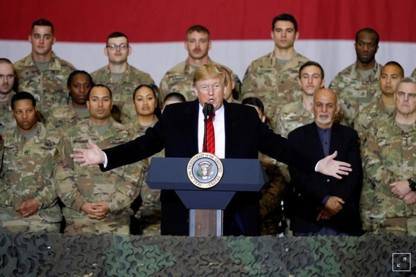 Ông Trump bất ngờ tới thăm Afghanistan