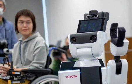 Trình làng trợ lý robot cho Thế vận hội Tokyo 2020