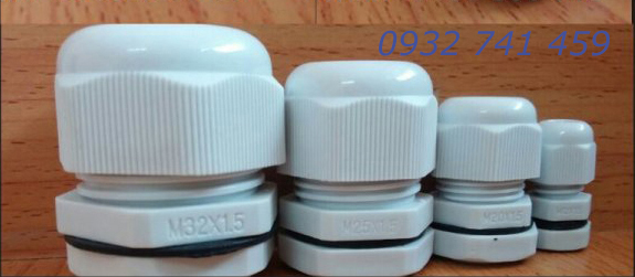 Ốc siết cáp bằng nhựa M12